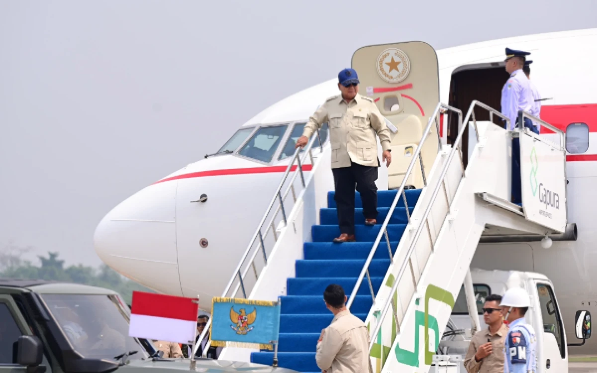 Thumbnail Berita - Kabut Asap Makin Memburuk, Prabowo Turun Langsung ke Palembang Tangani Karhutla