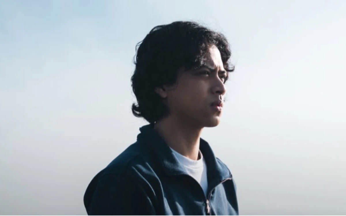 Thumbnail Berita - El Putra Sarira Rilis Single Perdana “Memoria”, Ajak Pendengar Menghargai Kenangan