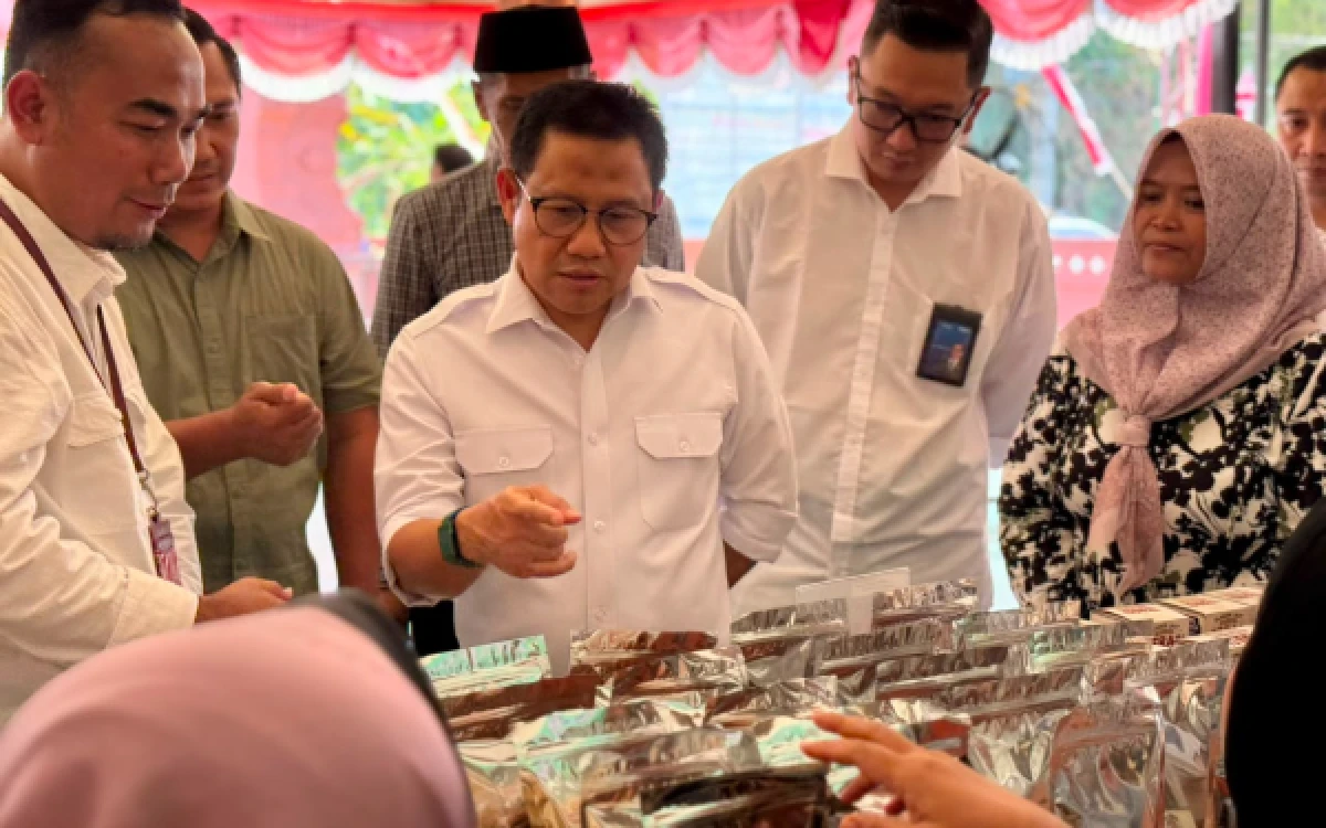 Thumbnail Berita - Sambangi Desa Watuagung Gresik, Menko PM Muhaimin Iskandar Cek Langsung Dampak Pembiayaan PNM