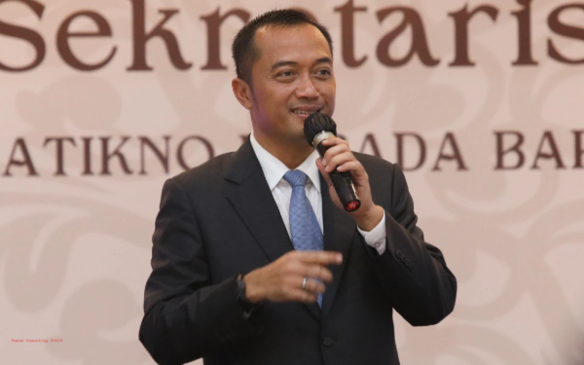 Thumbnail Berita - Mensesneg Respons Pernyataan Hotman soal Febrie: Jangan Kaitkan dengan Presiden