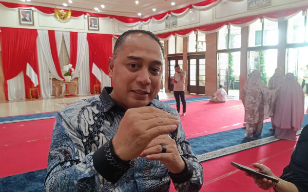 Thumbnail Berita - Wali Kota Surabaya Eri Cahyadi Dukung Kejati Jatim Tuntaskan Dugaan Korupsi di KBS