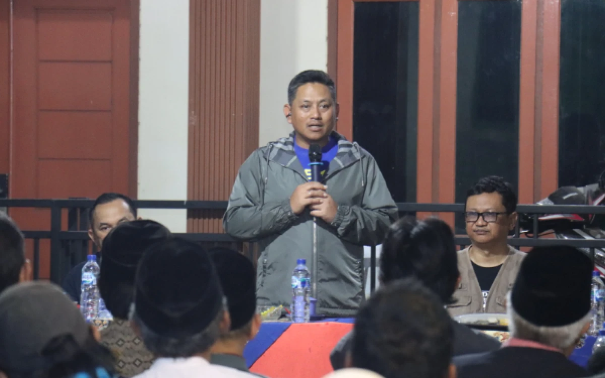 Thumbnail Berita - Sambangi Kampung Putih, Kapolresta Malang Kota Serap Aspirasi hingga Wacanakan Buku Bahasa Walikan