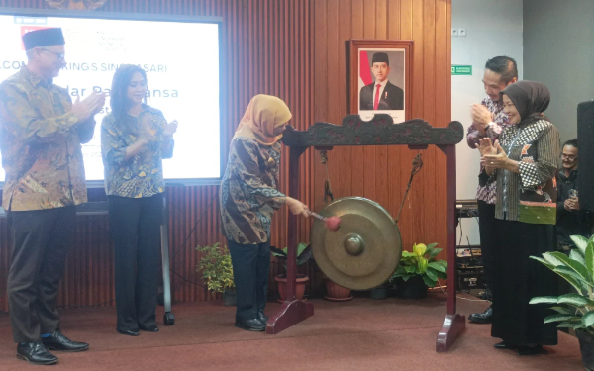 Thumbnail Berita - King's College London Malang Buka Dua Prodi Baru, Khofifah: Jawab Kebutuhan Strategis Indonesia