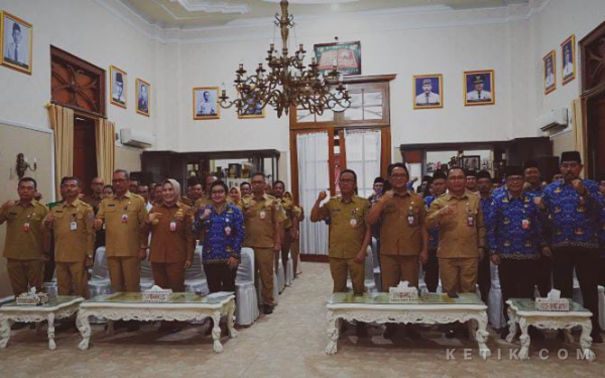 Thumbnail Berita - Plt. Bupati Cilacap Resmi Lantik 17 Pejabat Administrator dan Pejabat Fungsional Dokter Ahli Utama