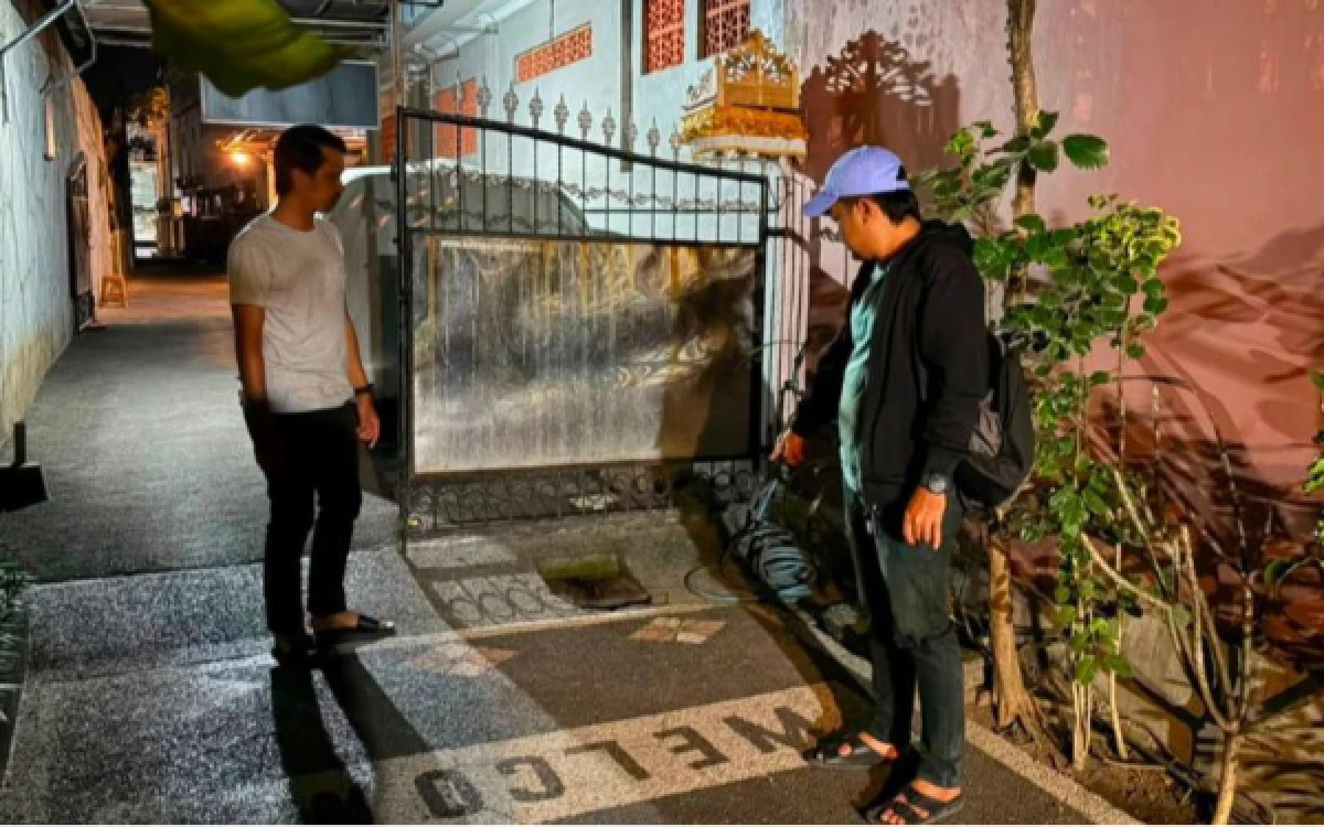 Thumbnail Berita - Warga Bali Jengkel, Pergoki 10 Kali WNA Diduga Berbuat Asusila Dekat Sesajen di Teras Rumah