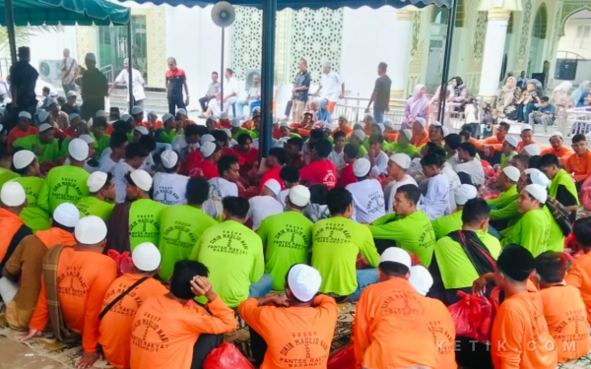 Thumbnail Berita - Group Zikir Bungong Seulangga Meriahkan Maulid Nabi di Kuta Tinggi Abdya