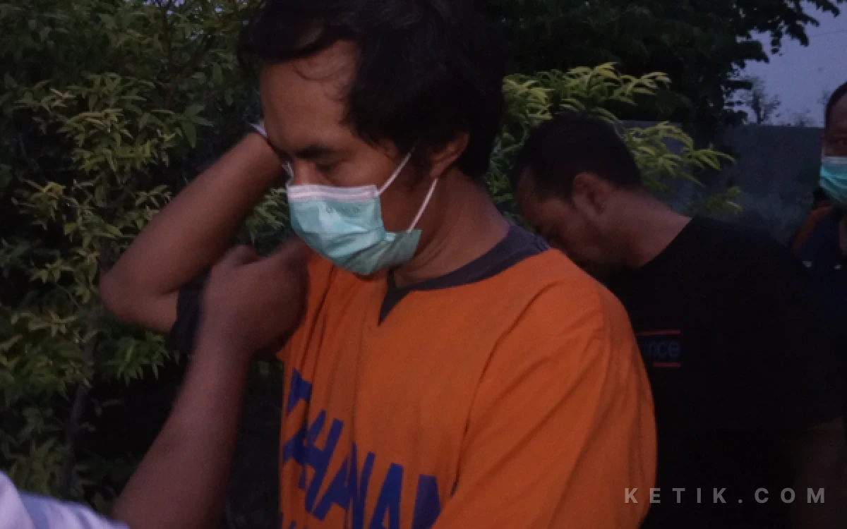 Thumbnail Berita - Olah TKP Pembunuhan Sadis Ibu dan Anak di Madiun, Tersangka Peragakan 48 Adegan