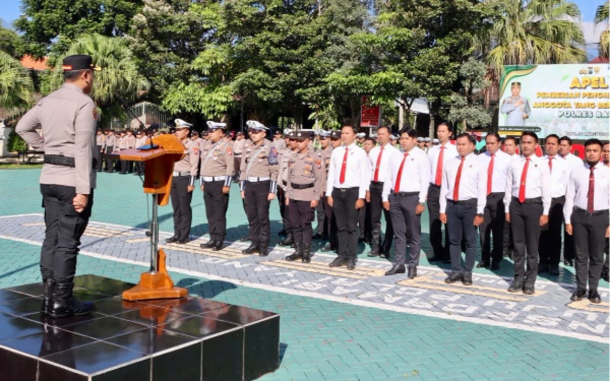 Thumbnail Berita - Polres Batu Mutasi Dua Pejabat Utama, Kasatreskrim dan Kasatlantas Berganti
