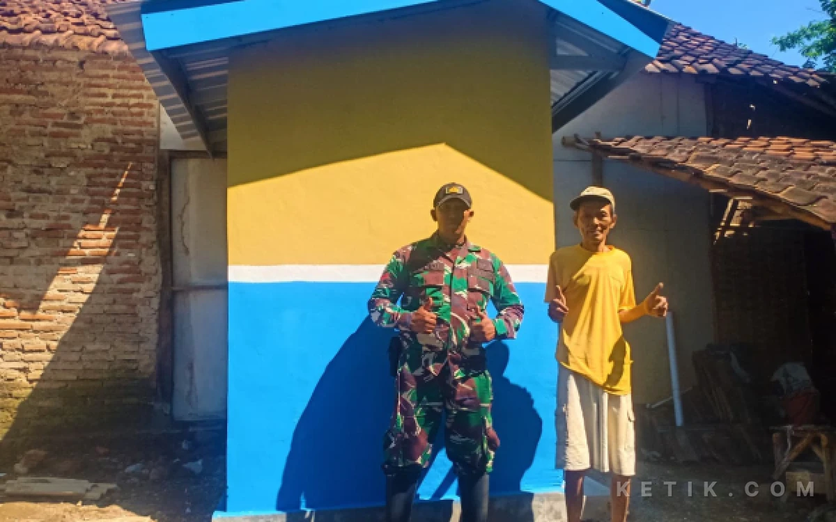 Thumbnail Berita - Satgas TMMD ke-128 Kodim 0820 Probolinggo Tuntaskan Pembangunan Tangki Septik Individual Milik Nahrawi ‎