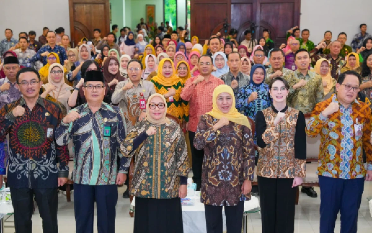 Thumbnail Berita - Gubernur Khofifah dan Menteri PPPA Luncurkan PELITA ASN, Perkuat Ketahanan Keluarga Aparatur di Jatim