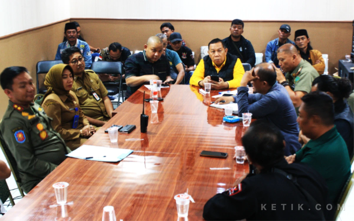Thumbnail Berita - Alun-Alun Jayandaru Sidoarjo Tetap Terlarang untuk PKL dan Asongan