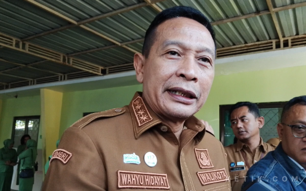Thumbnail Berita - Tegas! Wali Kota Malang Pastikan Tak Ada "Titip-Titipan" di SPMB 2026, Anak Pejabat Tetap Ikut Aturan