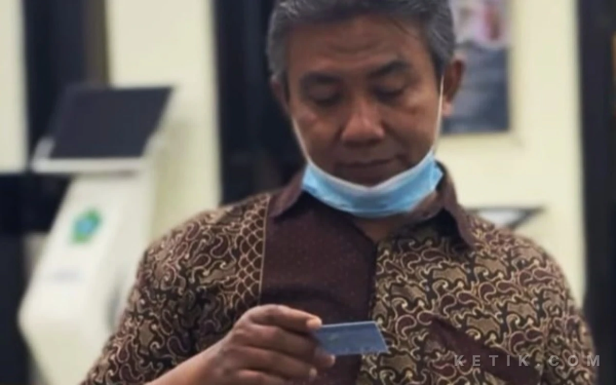Thumbnail Berita - Camat Gedangan Sidoarjo Buka Layanan Selamat Datang, Bisa Urus KTP dan KK Malam Hari