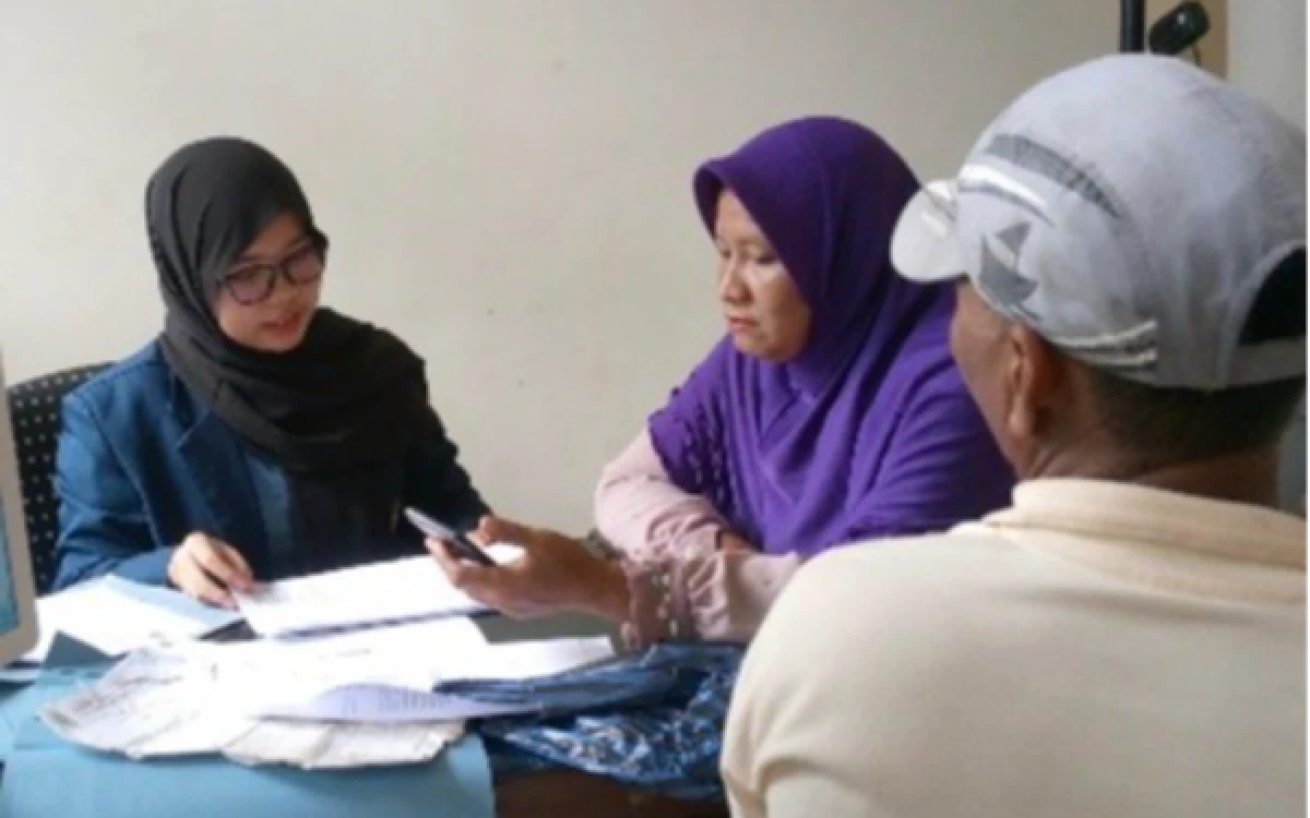 Thumbnail Berita - Mahasiswa Sosial Ekonomi Perikanan UB Kediri Perkuat Layanan BBM Bersubsidi bagi Nelayan Pasuruan