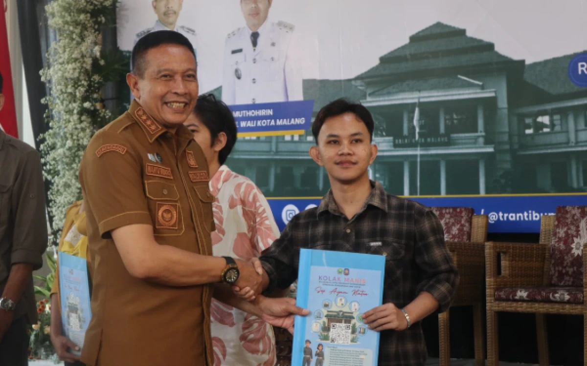 Thumbnail Berita - Kolak Manis, Cara Pemkot Malang Sosialisasi Penegakan Perda Kepariwisataan