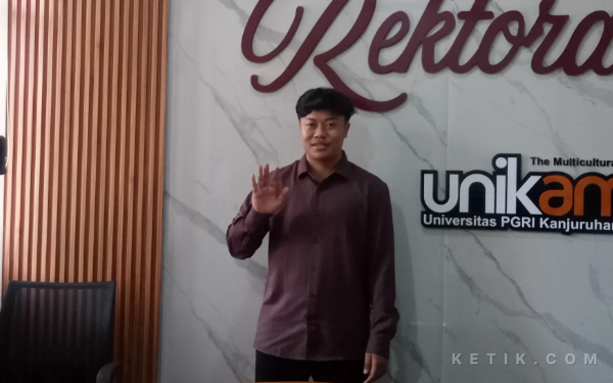 Thumbnail Berita - Teliti Kotoran Burung Puyuh untuk Pakan Ayam, Fatur Raih Predikat Wisudawan Terbaik Unikama