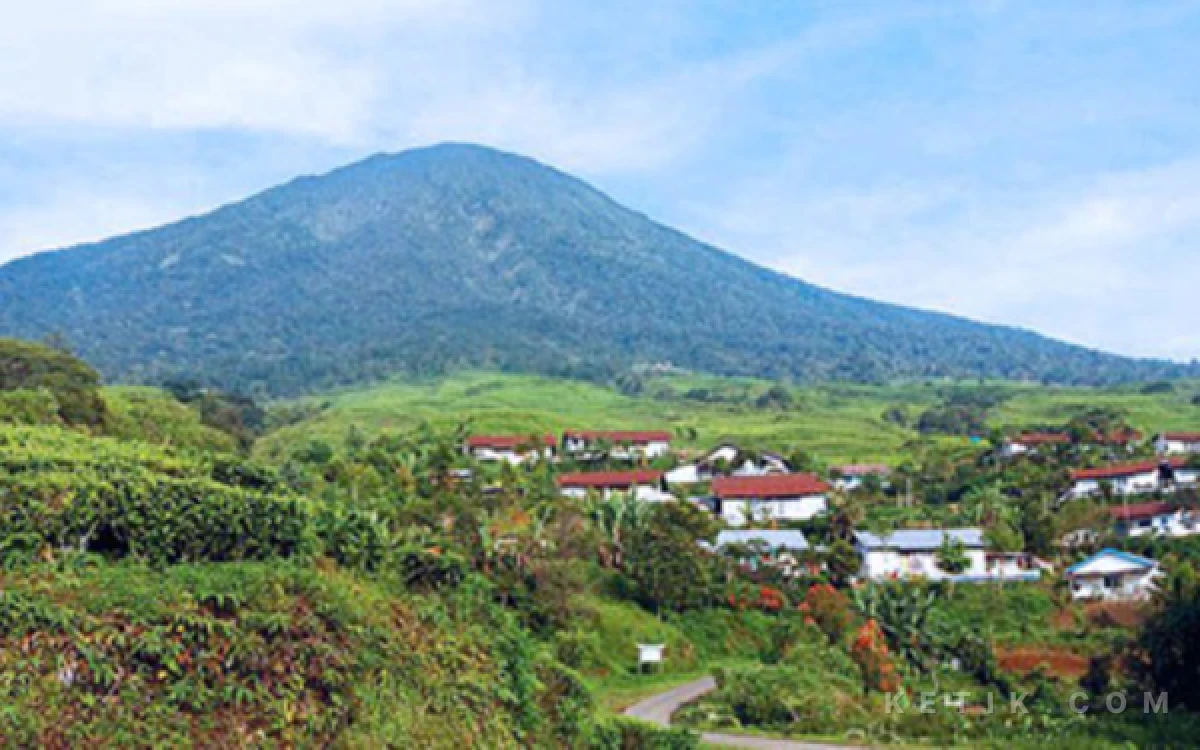 Thumbnail Berita - 38 UMKM Hidupkan Taman Apung, Target PAD Naik Tanpa Bebani APBD