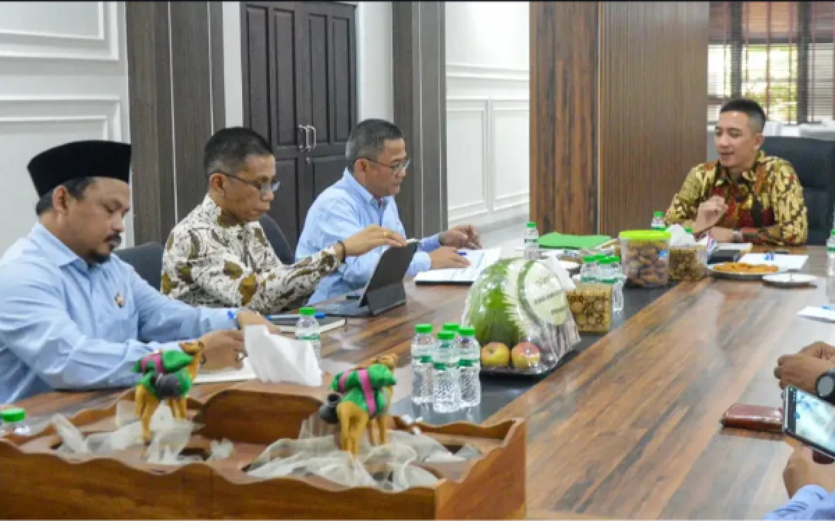 Thumbnail Berita - Bupati Lebak Dorong BUMD Tingkatkan Kinerja dan Kontribusi bagi Pembangunan Daerah