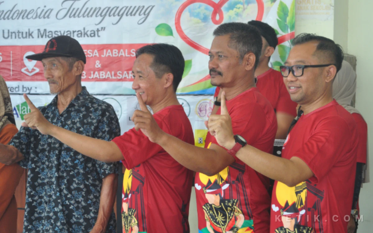 Thumbnail Berita - IDI Cabang Tulungagung Gelar Puncak Peringatan Hari Bakti Dokter Indonesia Ke-118 di Desa Jabalsari