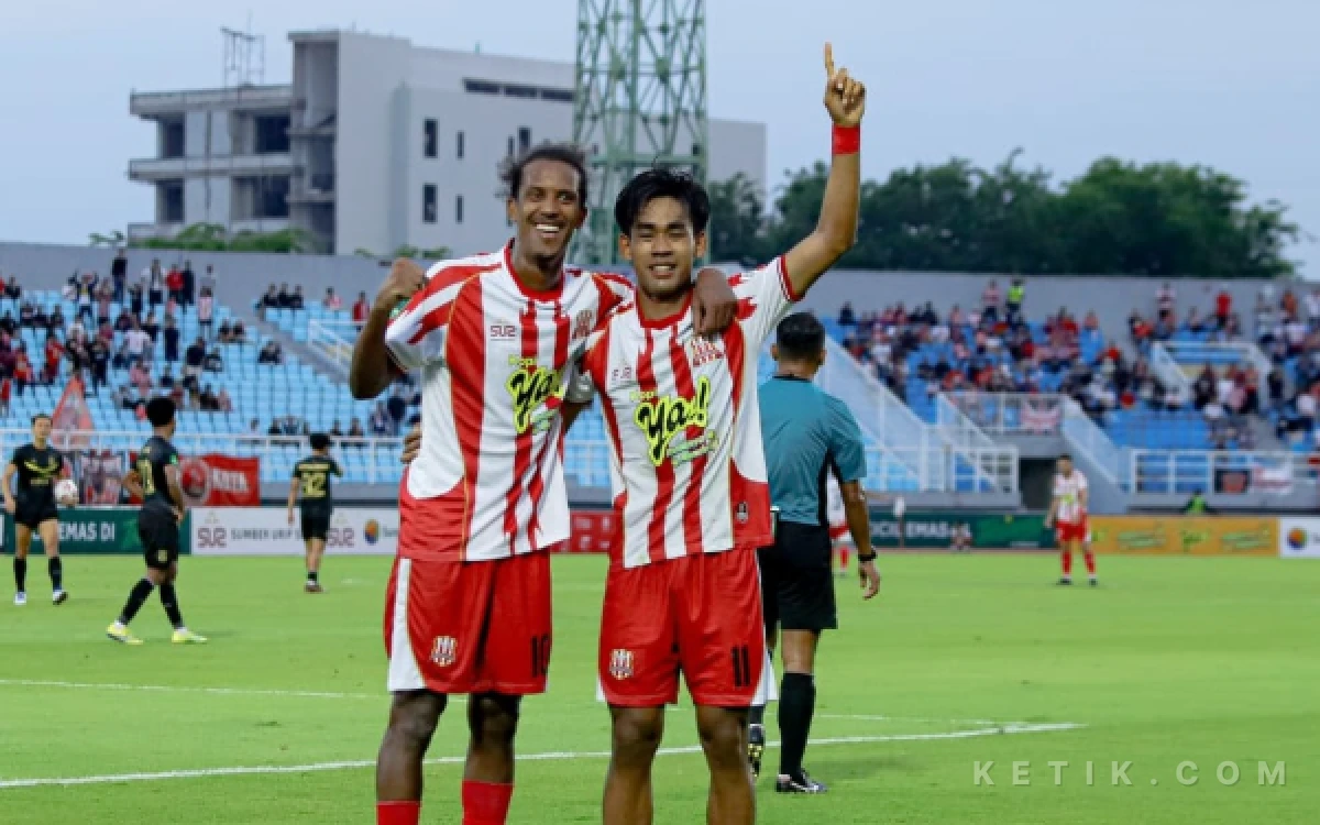 Thumbnail Berita - Liga 2: Deltras FC Tekuk Persiba 2-0, Leonard Tupamahu Ungkap Kunci Kemenangan