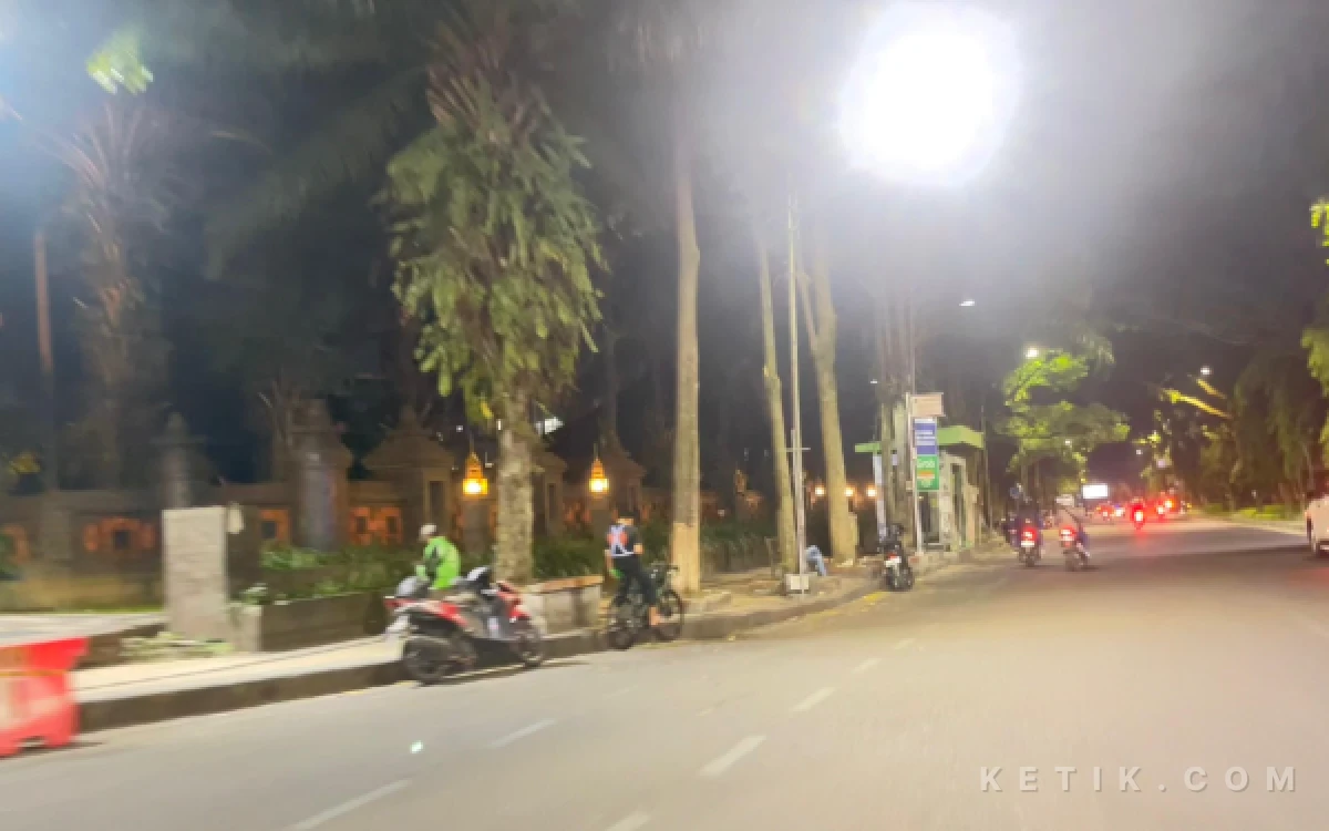 Thumbnail Berita - Pos Pantau PKL Jalan Veteran Mulai Dilonggarkan, Satpol PP Kota Malang Andalkan Pemberdayaan Lingkar Kampus